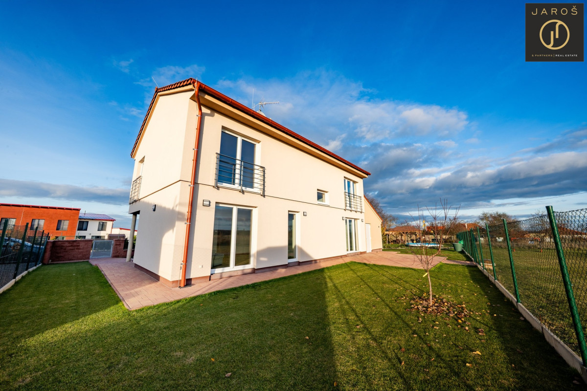 Prodej rodinného domu 131m2 Za Školou Smečno
